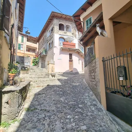 Pedrazzini Violetta - Con Soppalco Apartman